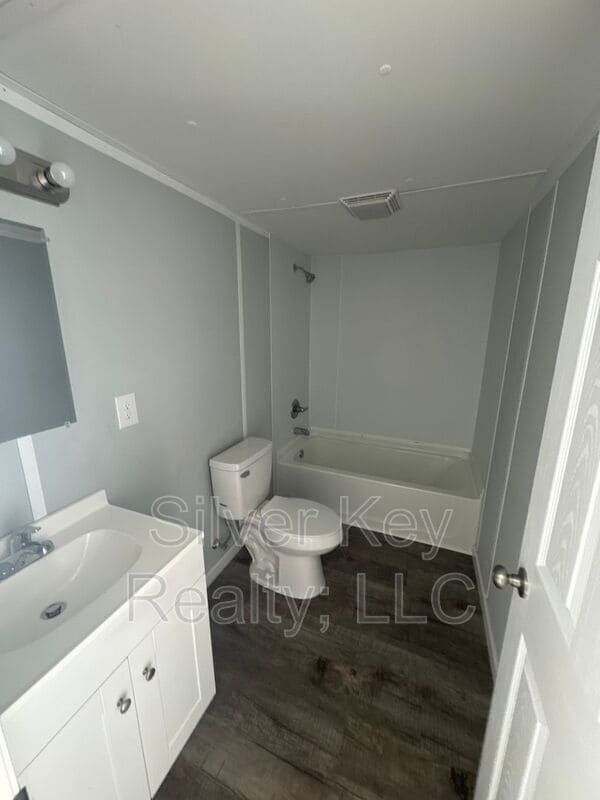 Photo - 1004 S Jackson St