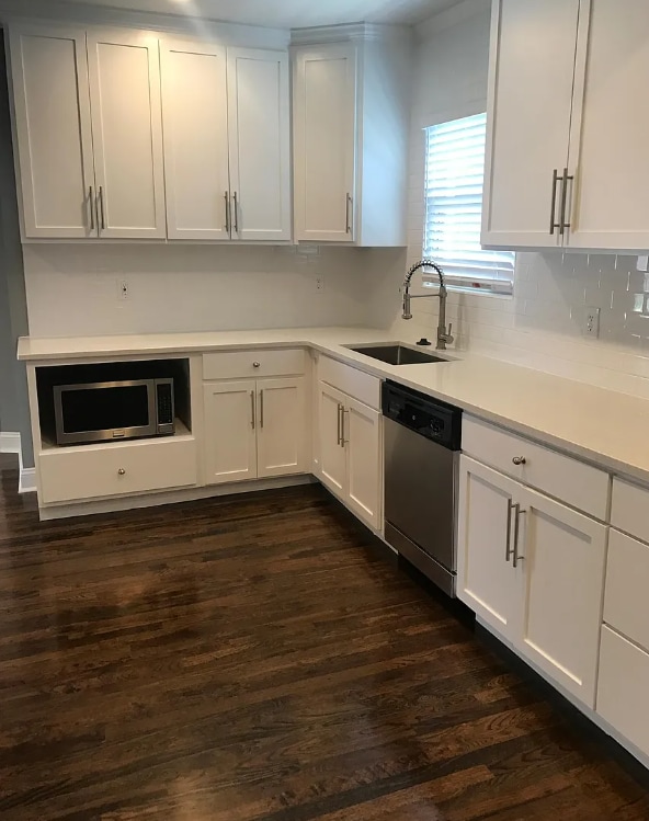 Photo - 1011 W 45th St