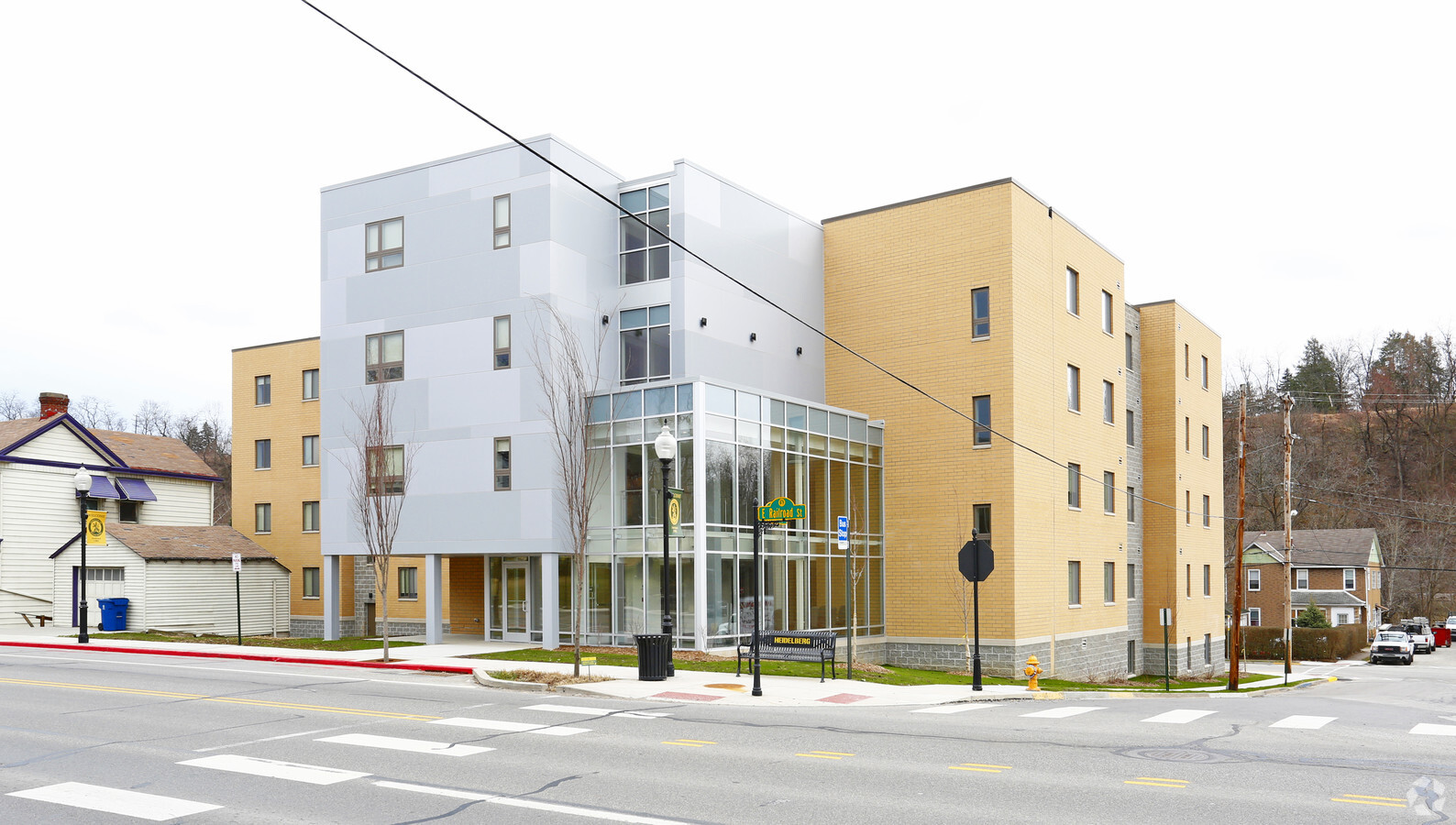 Dave Wright Apartments - Dave Wright Apartments