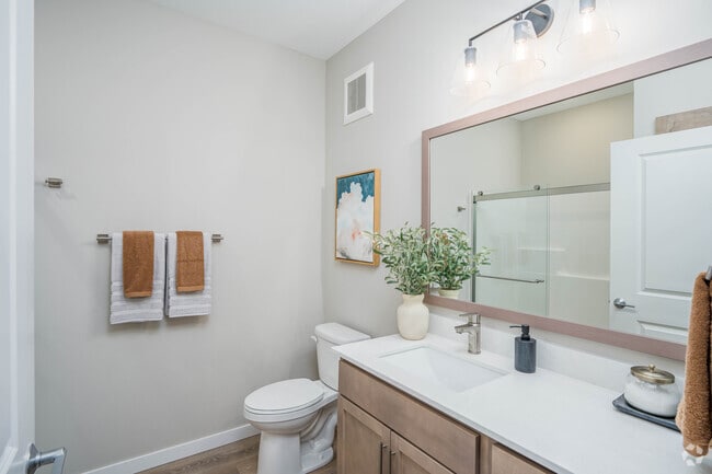 Assisi - Studio - 592SF - Bathroom