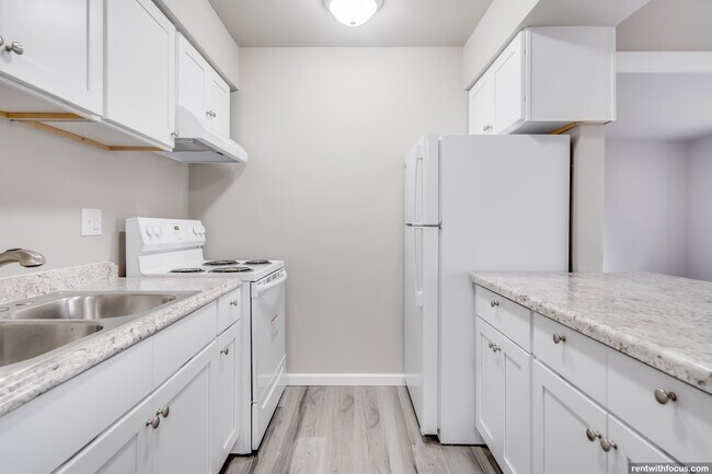 Photo - EVERGREEN PLACE