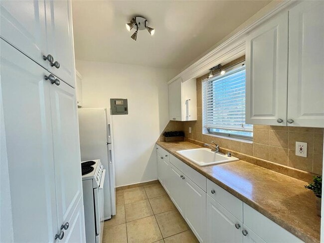 Photo - 77 Hendricks Isle Unit 6