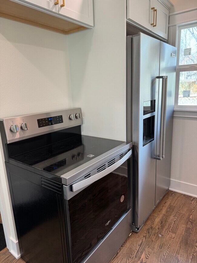 Photo - 3211 Pleasant St