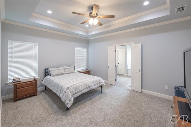 Photo - 302 Bella Wy