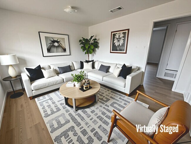 Photo - 611 Sunset Ln Unit G