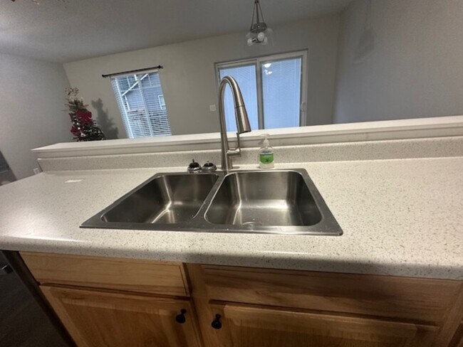 Photo - 223 Pioneer Dr