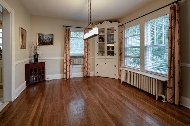 Photo - 10 Valley View Ave