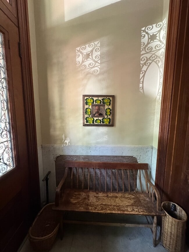 Photo - 3605 Hamilton St