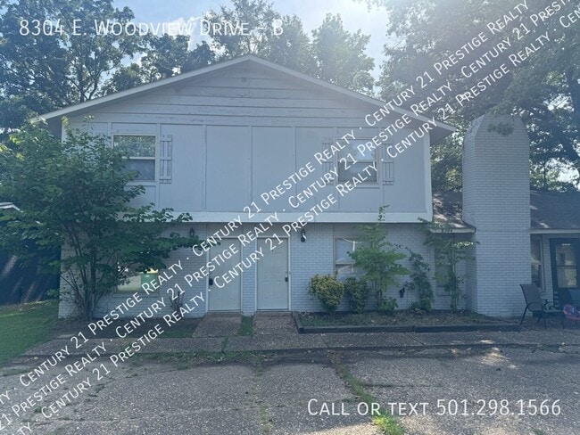Building Photo - 8304 Woodview Dr N Unit B
