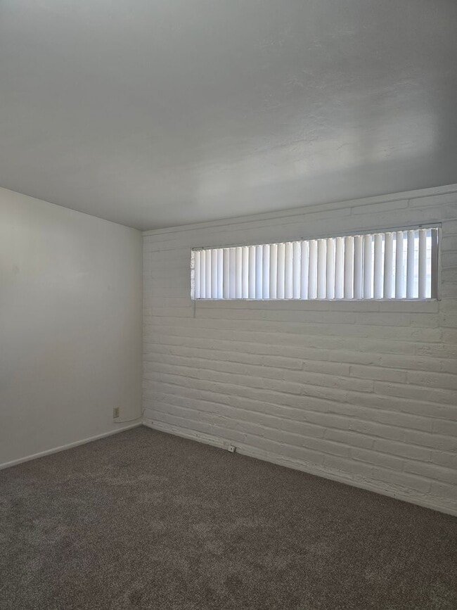 Photo - 3501 E 3rd St Unidad A