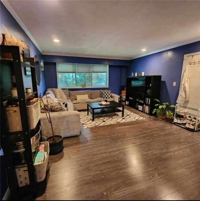 Photo - 2450 East Ave