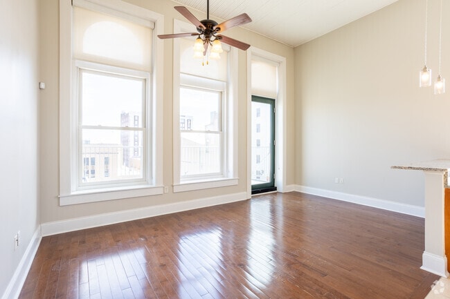 2BR, 1BA - 990SF - Living Room - The Renwick Building