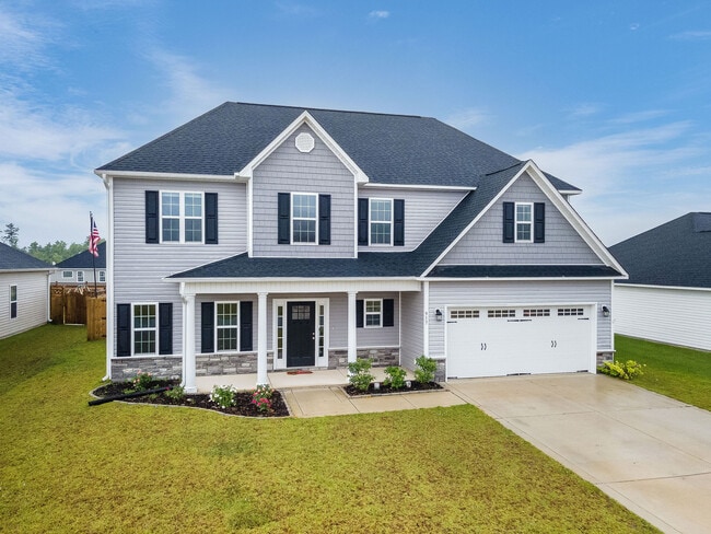 Building Photo - 917 Uplands Ln