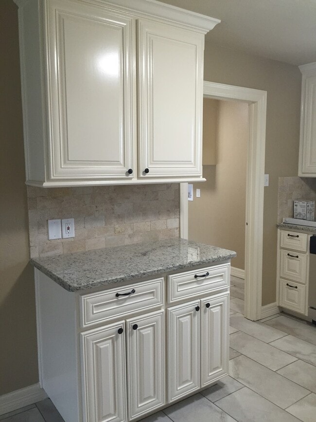 Photo - 3/2/2 on 3 ac SHISD REDUCED