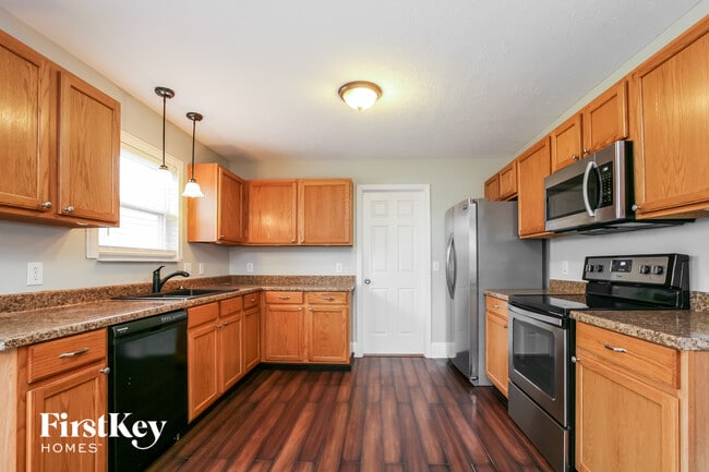 Photo - 19438 Paxson Pl