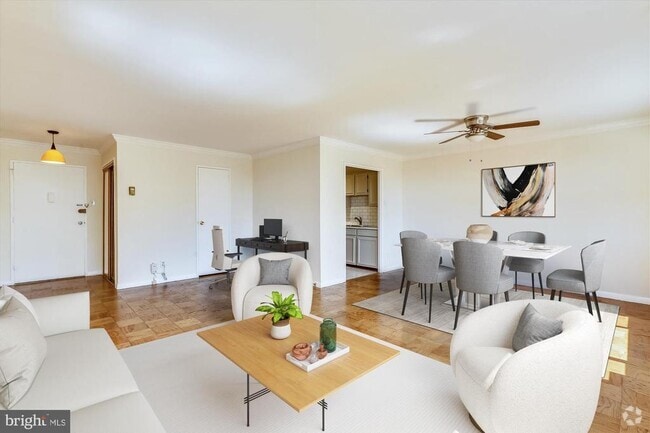 Building Photo - 1900 Lyttonsville Rd Unit 709 Rental