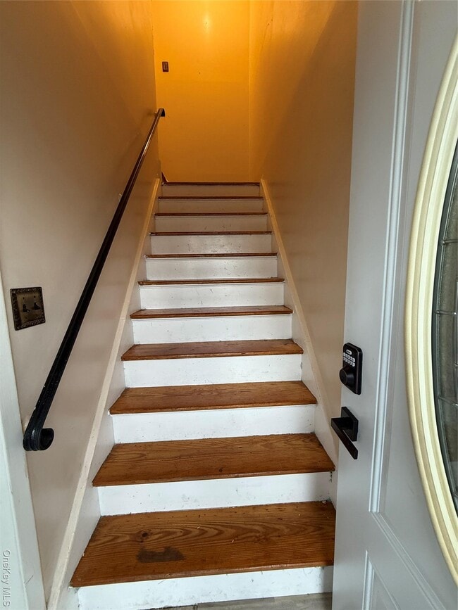 Photo - 472 Kirkman Ave