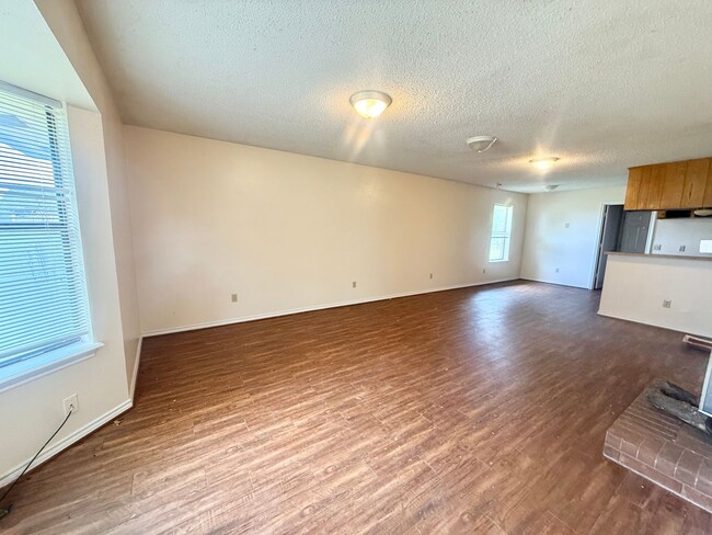 Photo - 2-bed/1-bath in Flint!