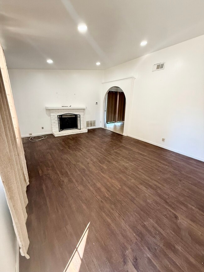 Photo - 10729 E Ave R 10 House