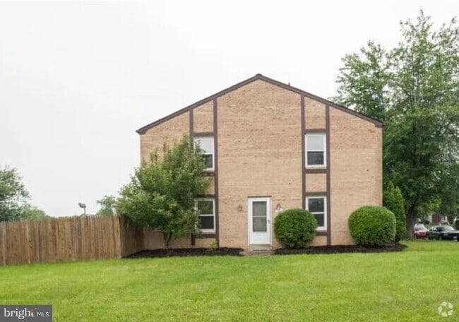 Building Photo - 101 Marlow St SW Rental