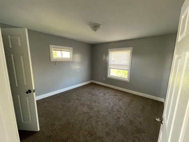 Photo - DAYTON, OH - FIVE OAKS - 3 BEDROOM/1 BATH - $1100  JUST REMODELED, LEAD FREE CERTIFIED