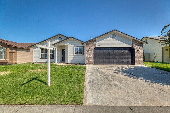 Building Photo - 3 bedroom Eagle home