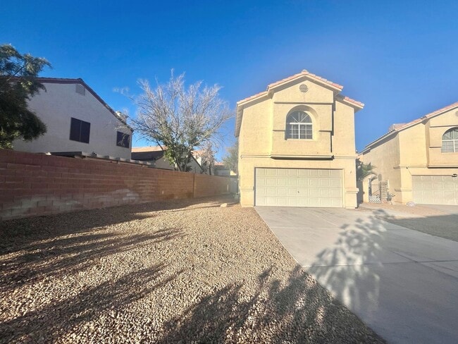 Photo - Beautiful Remodeled, 4 bedroom, 2 1/2 bath, 2 car garage at end of culdesac near 2 parks.