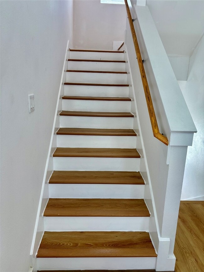 Photo - 5928 Conley St