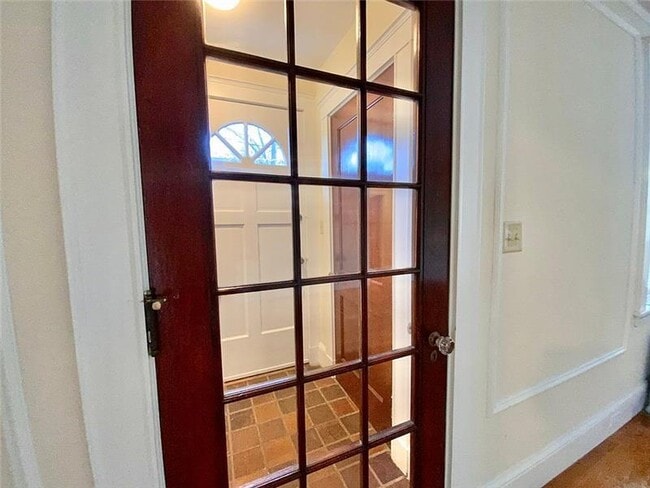 Photo - 24 Oxford St