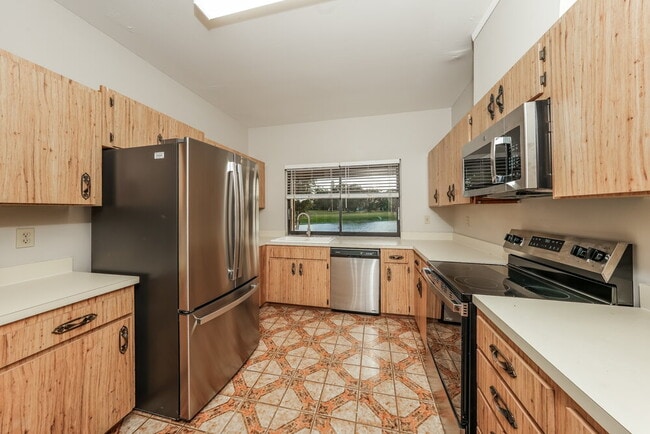 Photo - 1594 The 12th Fairway