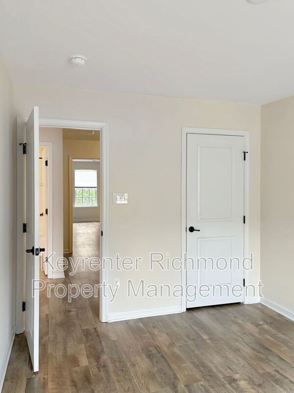 Photo - 8916 Ringview Dr