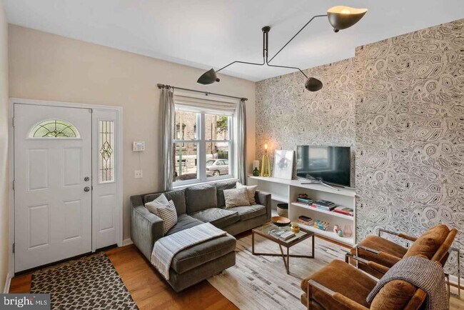 Photo - 1724 Morris St