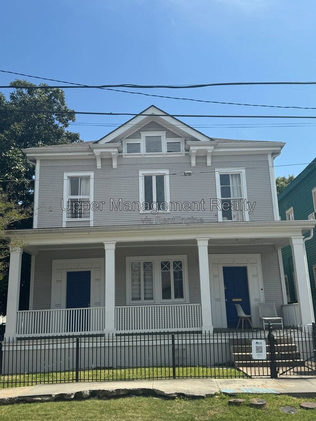 Building Photo - 7214 Oak St Unit Rear 7212