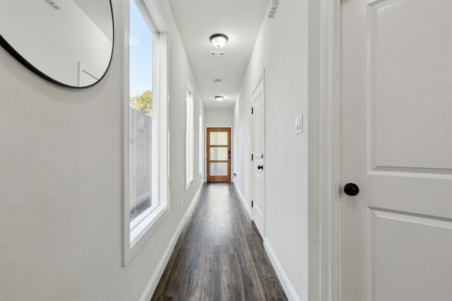Photo - 2224 Dyson St