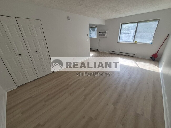 Photo - 922 Highland Ave Unit 27