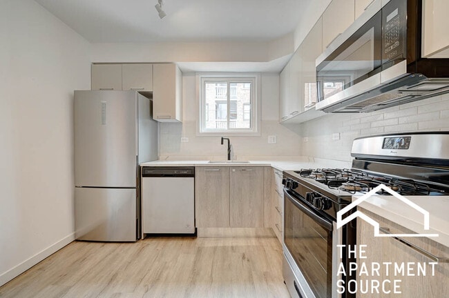 Photo - 7621 N Sheridan Rd Condo Unit 2H