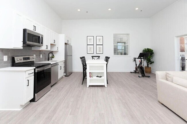 Photo - 211 St Paul St