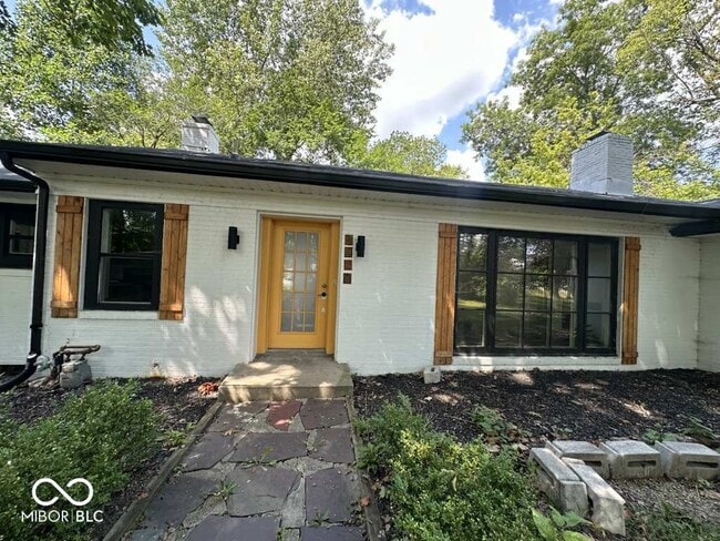 Photo - 8500 N Meridian St
