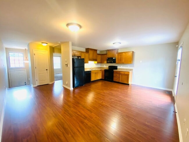 Photo - 1728 Thistlewood Dr Unit A