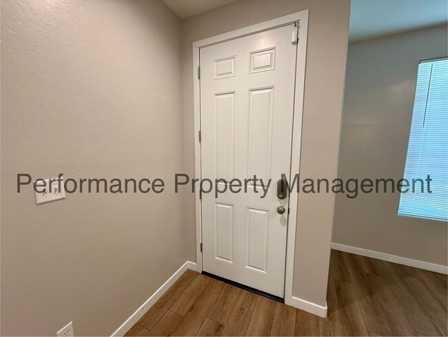 Photo - 7215 Canyon Creek Dr