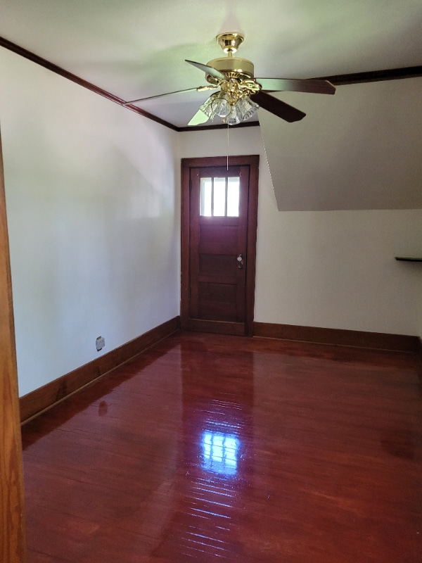 Photo - 205 Spring St