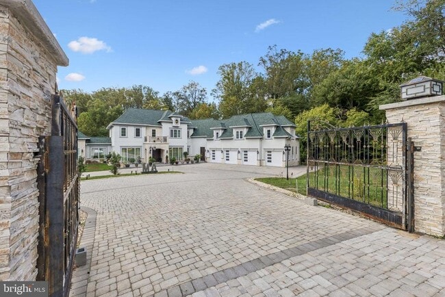 Photo - 855 Dolley Madison Blvd