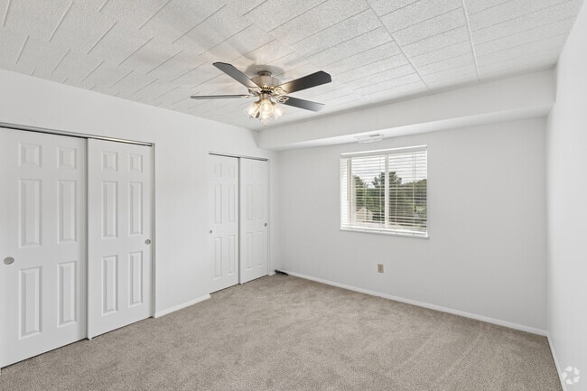 1BR, 1BA - 900SF - Bedroom
