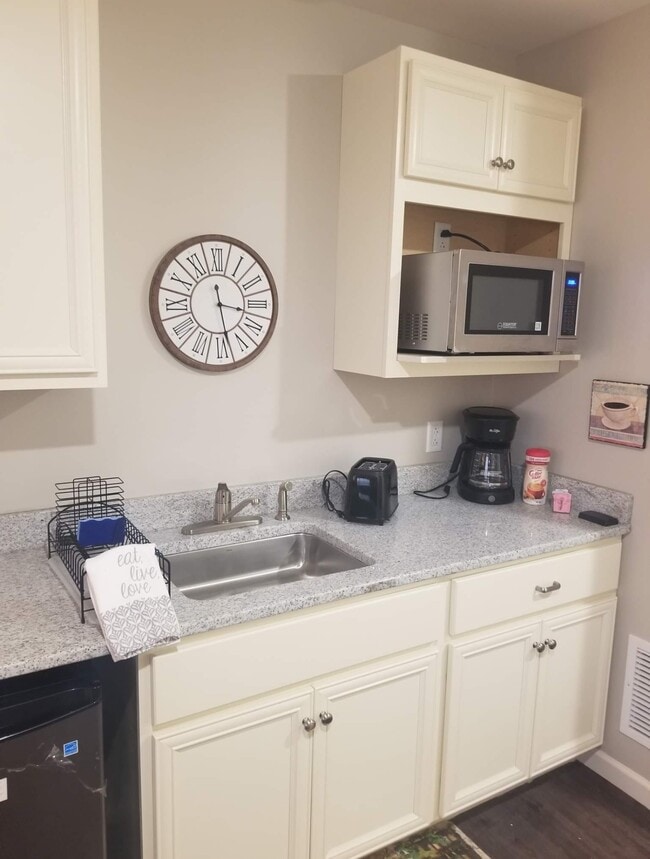 Chateau at Heritage Square Apartments Brockport, NY