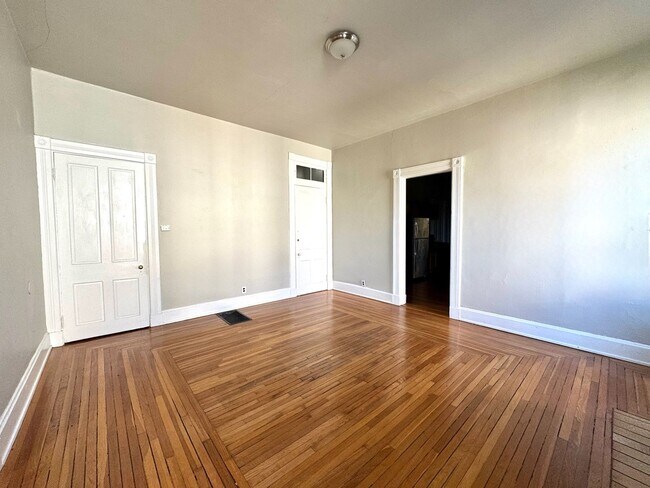 Photo - 30 Conklin St Unidad 2