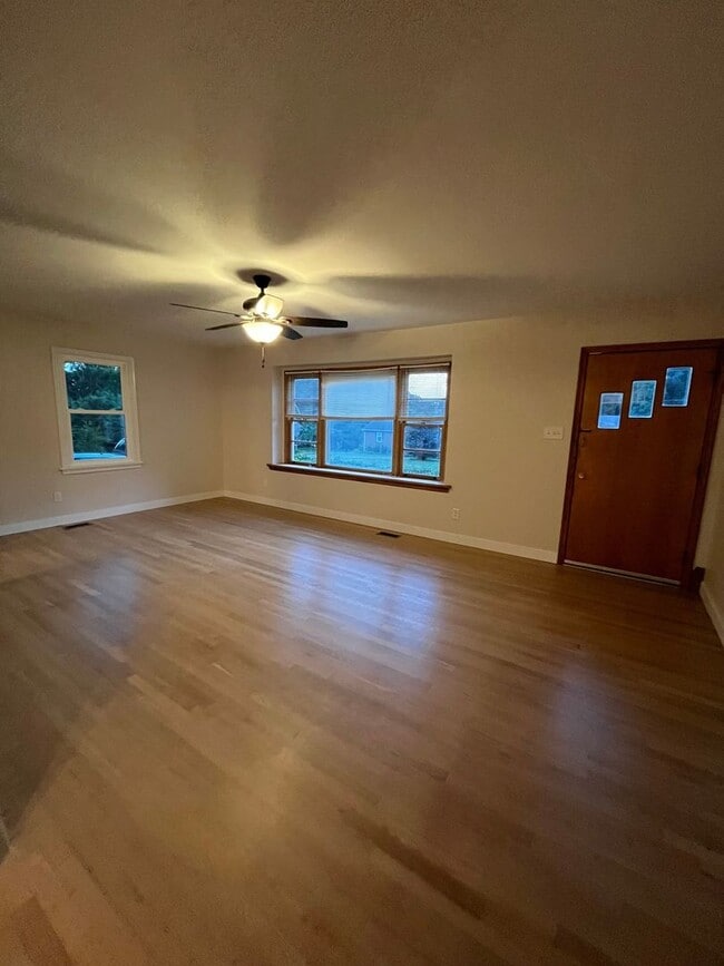 Photo - 4121 Foxglove Rd