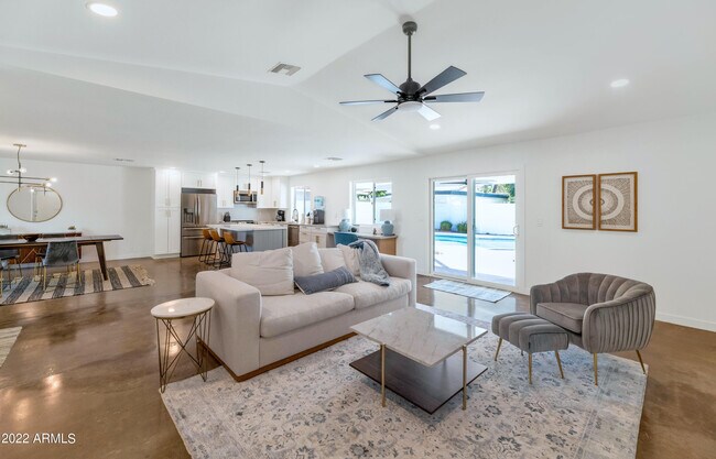 Photo - 1511 E Edgewater Dr