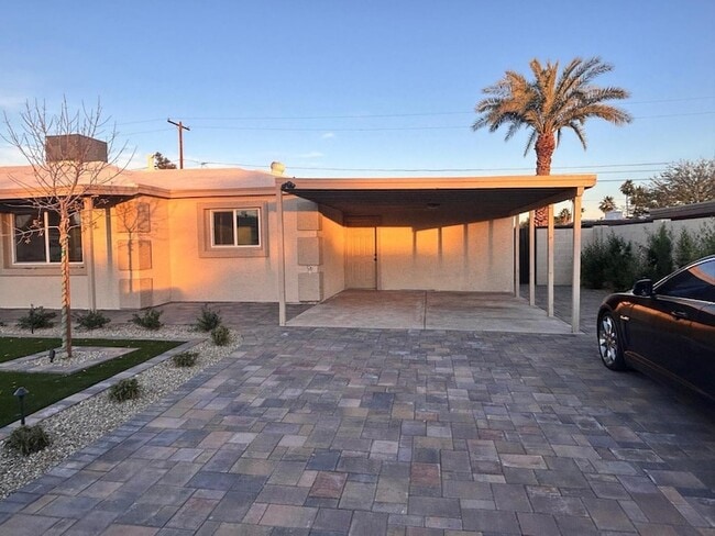 Photo - 8233 N 29th Ave