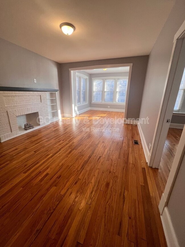 Photo - 4820 N Springfield Ave Unit 2
