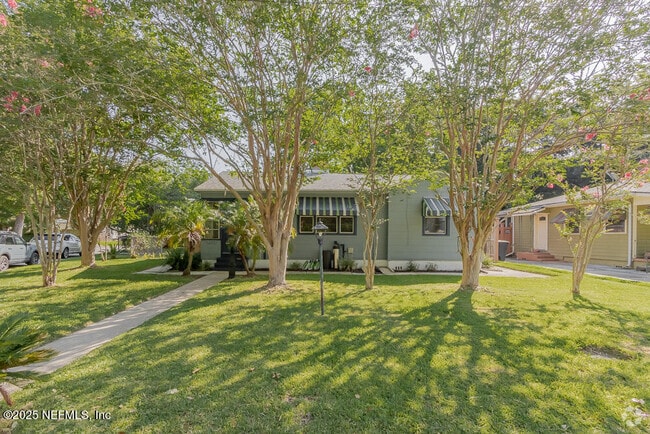 Building Photo - 1375 Menna St Rental
